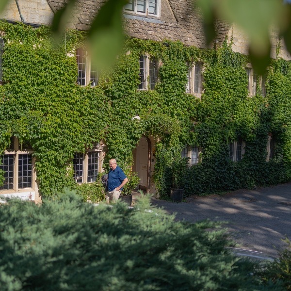 Country House Hotel for Couples: Find Your Perfect Romantic Escape